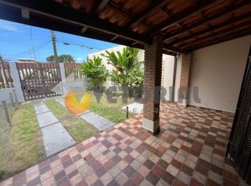 b15aa9e2f3cea7c5e96798e22d4475b61dcbdcb1 · Casa com 2 dormitórios para alugar, 70 m² por R$ 3.000,00/mês - Jardim Britânia - Caraguatatuba/SP