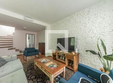 Esta encantadora casa está localizada na vibrante cidade de São Paulo, oferecend · Casa à Venda - Chácara Santo Antonio, 2 Quartos, 145 m2