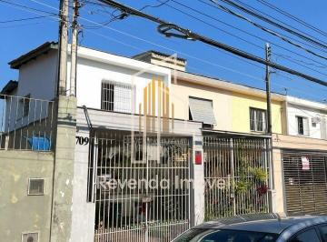 Casa · 199m² · 3 Quartos · 2 Vagas · LINDA CASA À VENDA - DE 199M² COM 3 QUARTOS, 3 BANHEIROS, QUINTAL E 2 VAGAS LOCALIZADA NO BROOKLIN.