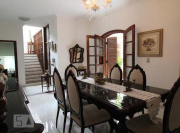 Esta espaçosa casa de 300m² é a escolha ideal para quem busca conforto e comodid · Casa à Venda - Brooklin, 4 Quartos, 300 m2