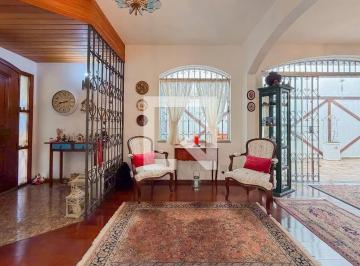 Localizada na vibrante cidade de São Paulo, esta espaçosa casa oferece 200 metro · Casa à Venda - Vila Mariana, 6 Quartos,  200 m2