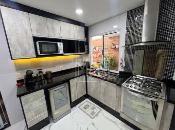 7ba1ad7ff0d92cbc1a63c00c33ada418c854db39 · Casa com 2 dormitórios à venda, 60 m² por R$ 697.000,00 - Jardim Califórnia - Barueri/SP
