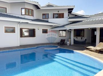 Casa · 579m² · 4 Quartos · 6 Vagas · Casa com 4 suítes, sendo 03 no térreo no Condomínio Vale do Flamboyant em Atibaia