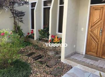 75b5f2a93e150dccd95029d4fd17bc5c48421942 · Casa Residencial à venda, Jardim Primavera, Volta Redonda - CA0134.