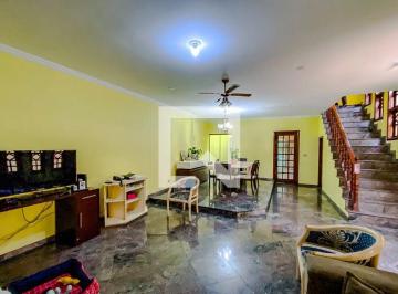 Esta casa ampla, com 318 metros quadrados, oferece uma combinação perfeita de co · Casa à Venda - Mooca, 5 Quartos, 318 m2