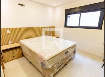Localizada na charmosa Vila Gomes Cardim, esta casa mobiliada oferece uma experi · Casa à Venda - Tatuapé, 3 Quartos, 135 m2