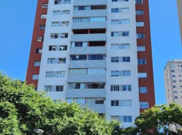 Apartamento de 3 quartos, Curitiba · Reformado. Lado Faculdade Mackenzie e frente ao Condor.