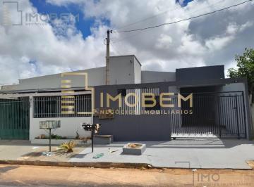 Casa · 260m² · 5 Quartos · 2 Vagas · Casa à venda em Sinop-MT no Jardim Novo Horizonte: 5 quartos, 2 salas, 2 vagas de garagem, 240m² de