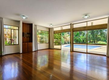 Casa de 5 quartos, Brasília · SHIS QL 12 - Casa assinada por Milton Ramos, 5 suítes, piscina e área gourmet para locação