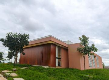 Casa de 3 quartos, Brasília · Casa com 3 quartos em terreno de 2700 m² à venda no Solar da Serra