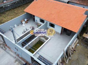 Casa de 2 quartos, Mongaguá · Casa Nova à venda em Mongaguá-SP! Imóvel com piscina e quintal amplo!!