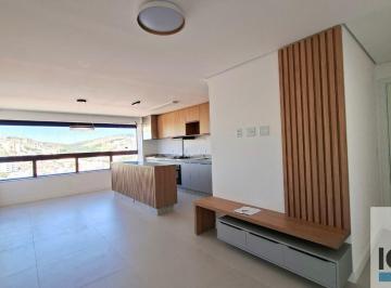 Foto 01 · Apartamento à venda no Centro de Poços de Caldas-MG: 2 quartos, 1 suíte, 2 salas, 2 banheiros, 2 vag