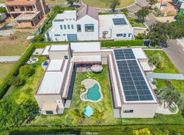 Casa · 330m² · 3 Quartos · 2 Vagas · CASA TÉRREA À VENDA NO CONDOMÍNIO PORTAL JAPY GOLF CLUB EM CABREÚVA/SP