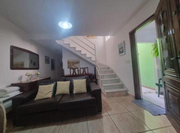 Casa de 3 quartos, São Caetano do Sul · Casa em São Caetano do Sul com 165m 3 dormitórios churrasqueira e 2 vagas