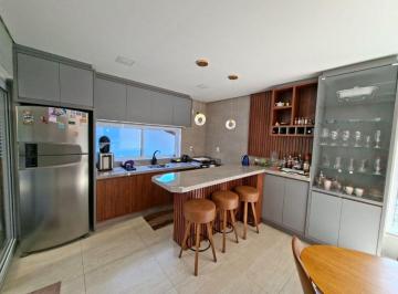 Casa de 3 quartos, Florianópolis · Casa à venda perto do mar no Ribeirão da Ilha com 3 quartos sendo 1 suíte