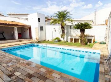 Foto 01 · Casa à venda na Chácara da Barra: 3 suítes e área de lazer completa em localização privilegiada!