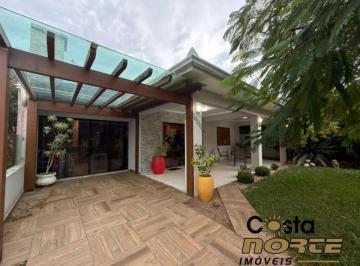Casa · 200m² · 5 Quartos · 1 Vaga · Casa Mobiliada no Centro de Tramandaí