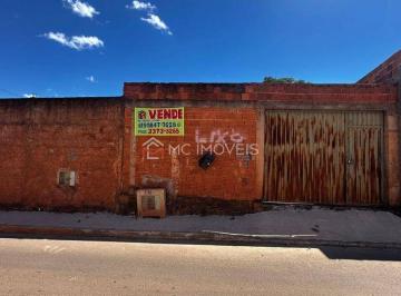 Casa · 180m² · 2 Quartos · 6 Vagas · Casa à Venda no Sol Nascente Trecho 3 Bairro Cachoeirinha– Chácara 151
