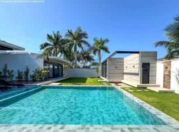 Foto 01 · Casa de Alto Padrão no Guarujá com 6 Suítes 6 Vagas a venda na Praia de Acapulco