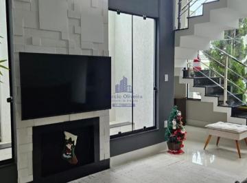 Foto 01 · Luxuosa casa em condomínio à venda em Tremembé-SP, com 3 quartos, 3 suítes, 2 salas, 1 banheiro, 2 v
