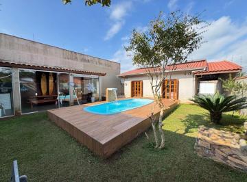 Casa de 3 quartos, Itanhaém · Casa com 3 quartos e piscina em Itanhaém.