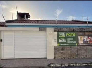 Casa á venda no Luzia com Piscina · Casa á venda no Luzia com Piscina
