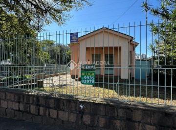 Casa · 250m² · 5 Quartos · 2 Vagas · Casa 5 quarto(s), no bairro Petrópolis