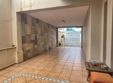 IMG_20260621_181501_000.jpeg · Agradável casa para venda em Aclimação com 3 quartos, sendo 1 suíte, 215m² - remaxfront#B0DS2