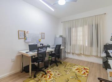 IMG_20260630_091521_000.jpeg · Confortável casa para venda em Chácara Santo Antônio (Zona Sul) com 3 quartos, 150m² - remaxfront#VM
