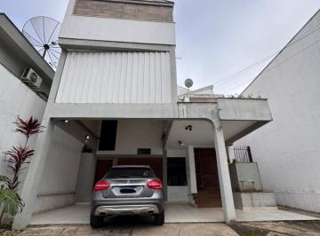 4d3e5e3c-e1ac-4b13-a282-f5f7dec4376e · Atraente sobrado para locação em Jardim Franca com 3 quartos, sendo 3 suítes, 250m²