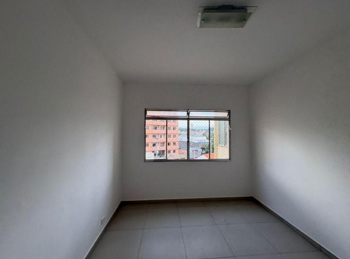 Sem Portaria e elevador/ Amplo