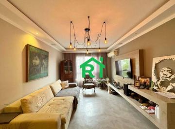 Sala · Apartamento com 3 quartos (1 suíte), 2 vagas à venda no Tombo, Guarujá