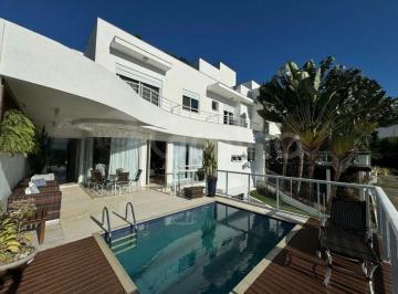 Casa · 257m² · 3 Quartos · 4 Vagas · Casa Pantanal 257m2 com 3 dormitórios