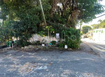 4 · Terreno Residencial em Agronômica
