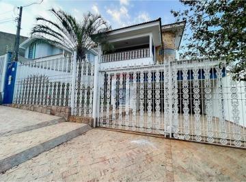Casa · 306m² · 3 Quartos · 4 Vagas · Casa 3 Qtos c/ Piscina no Jardim Pagliato, SP