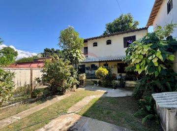 Casa · 106m² · 2 Quartos · 2 Vagas · À venda imóvel com duas unidades independentes no bairro Rasa, Armação dos Búzios