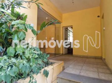 Casa · 384m² · 4 Quartos · 2 Vagas · Casa com ótimo potencial para ponto comercial no Sion