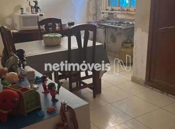 Casa · 360m² · 3 Quartos · Casa em excelente localização no Colégio Batista.