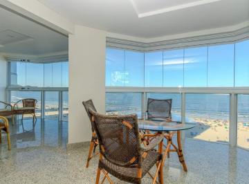 Apartamento · 360m² · 5 Quartos · 3 Vagas · Apartamento à venda na frente mar de Balneário Camboriú