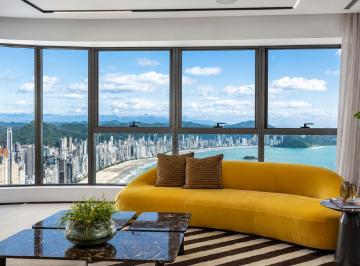 Apartamento · 261m² · 4 Quartos · 3 Vagas · Apartamento Decorado Fendi Casa no 69º andar | Yachthouse