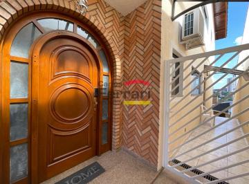 Casa · 372m² · 3 Quartos · 6 Vagas · Casa à venda no Jardim Virginia Bianca, próxima à Serra da Cantareira, localizada em rua sem saída.