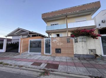 Casa · 90m² · 2 Quartos · 1 Vaga · Casa Residencial 90M² - para Alugar