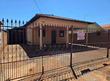 Casa de 3 quartos, Mirassolândia · VENHA MORAR EM UMA CIDADE TRANQUILA E ACOLHEDORA Á POUCOS MINUTOS DE SÃO JOSÉ DO RIO PRETO, MIRASSO