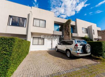 Casa · 138m² · 3 Quartos · 2 Vagas · Residência em condomínio fechado com 03 quartos. R