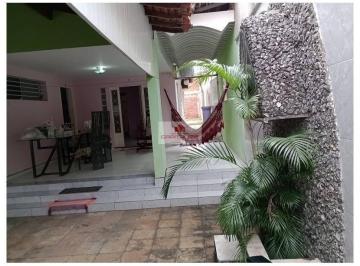 6f25cbf5d3bc238e18e079f3996d1fef.jpg · Casa com 3 quartos, 1 suíte, sala de estar, sala de jantar