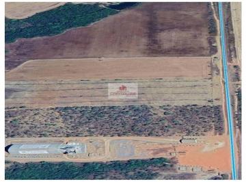 2fa4e692910aa5cf03cbc7c5d981aec8.jpg · Terreno urbano, com 27 hectares, em Santa Rosa, próprio para construção de galpões