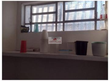 77fcff3c54477fe5bb6d3445627e2fc4.jpg · Casa com 4 quartos, sendo 1 suíte, salas, banheiro social, garagem e espaço para 6 carros