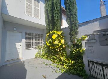 Casa · 83m² · 2 Quartos · 1 Vaga · Oportunidade para Alugar no Jardim Guedala - Sobrado Versátil e Bem Localizado