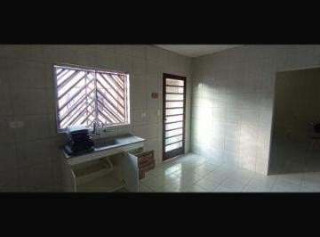 Casa · 60m² · 1 Quarto · aluga-se