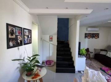 Casa · 69m² · 3 Quartos · 4 Vagas ·  Casa para Locação de 3 Quartos no Jardim Mangueiral !!!